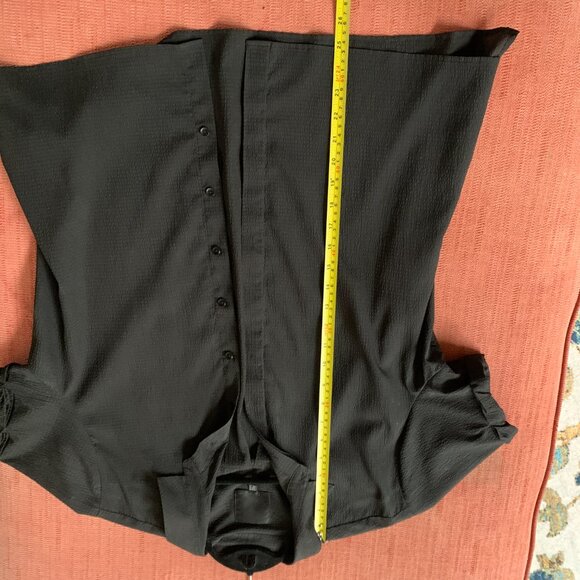 crinkle fabric short sleeve button up blouse - Picture 9 of 11